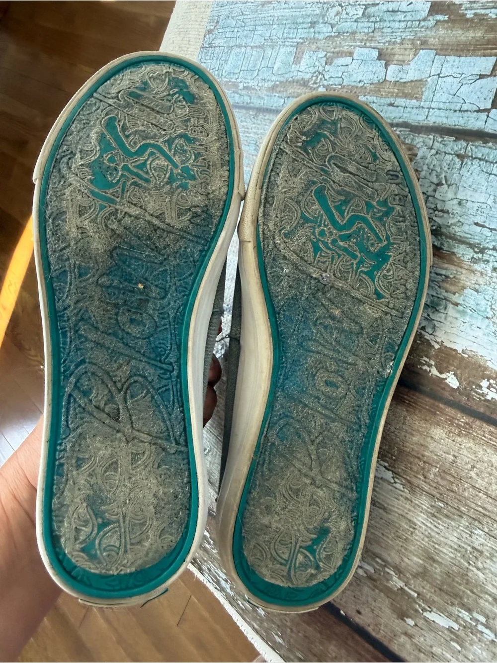 Casual Women's Slip-On Sneakers in Gray size 6.5